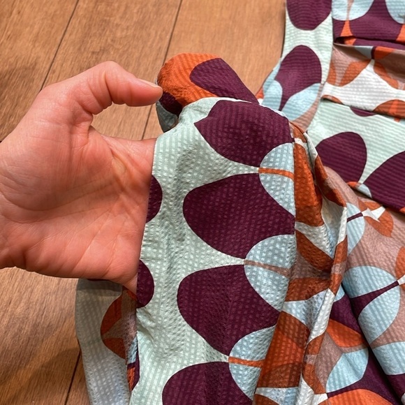 HD in Paris Anthropologie Blue Orange geometric Pleated A-Line Silk Skirt size 2 - Picture 9 of 10